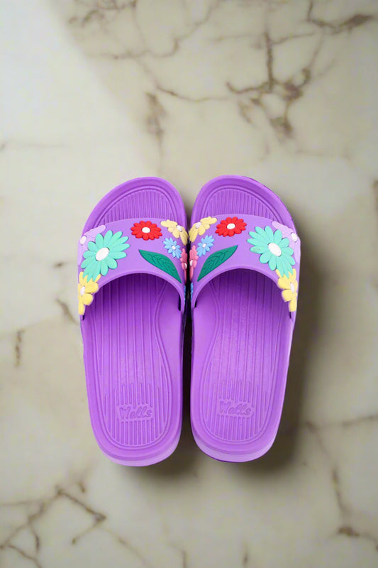 Women Rubber Upper and EVR Sole Flowers Embossed Slippers
